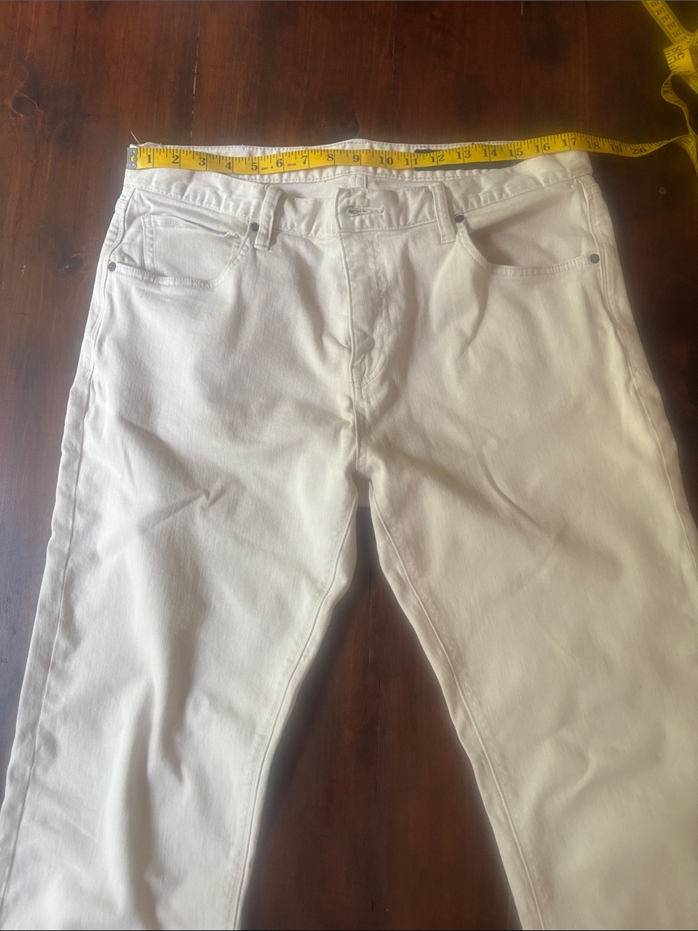 Roark Men's straight off white Jeans